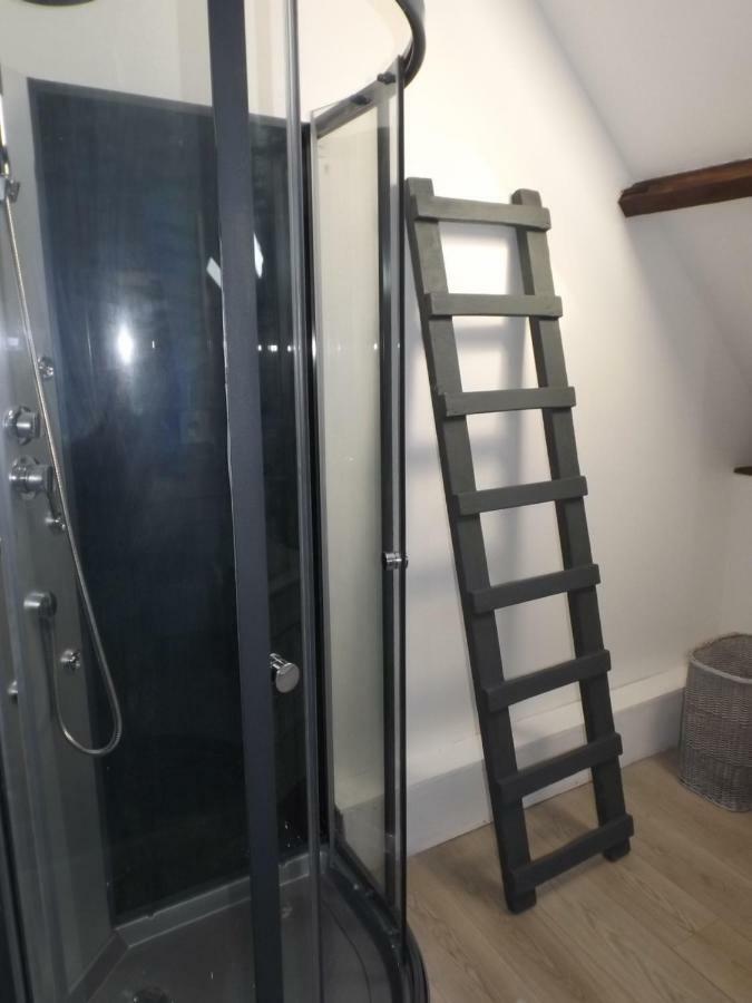 Le Gite Des Menhirs Mont-Saint-Eloi Eksteriør billede